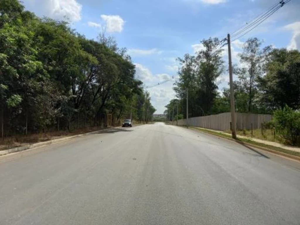 Foto 3 de 12: Terreno em leilão em Paulínia - SP, bairro Cascata — Terreno de Porte Industrial com 200.008 m² - Cascata - Paulínia - SP