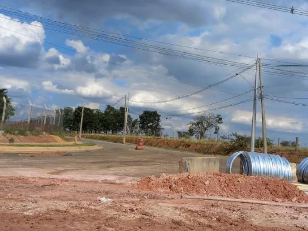 Foto 8 de 12: Terreno em leilão em Paulínia - SP, bairro Cascata — Terreno de Porte Industrial com 200.008 m² - Cascata - Paulínia - SP