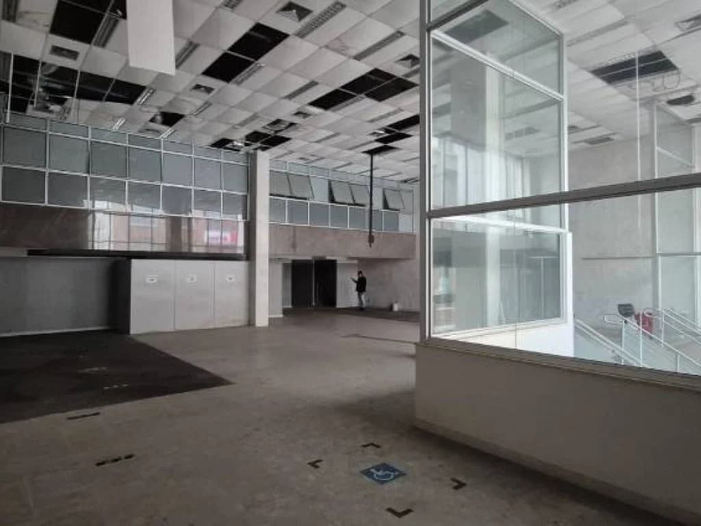 Foto 14 de 46: Comercial em leilão em Porto Alegre - RS, bairro Centro Histórico — Ex-Agência 2.700 m² - Centro Histórico - Porto Alegre - RS