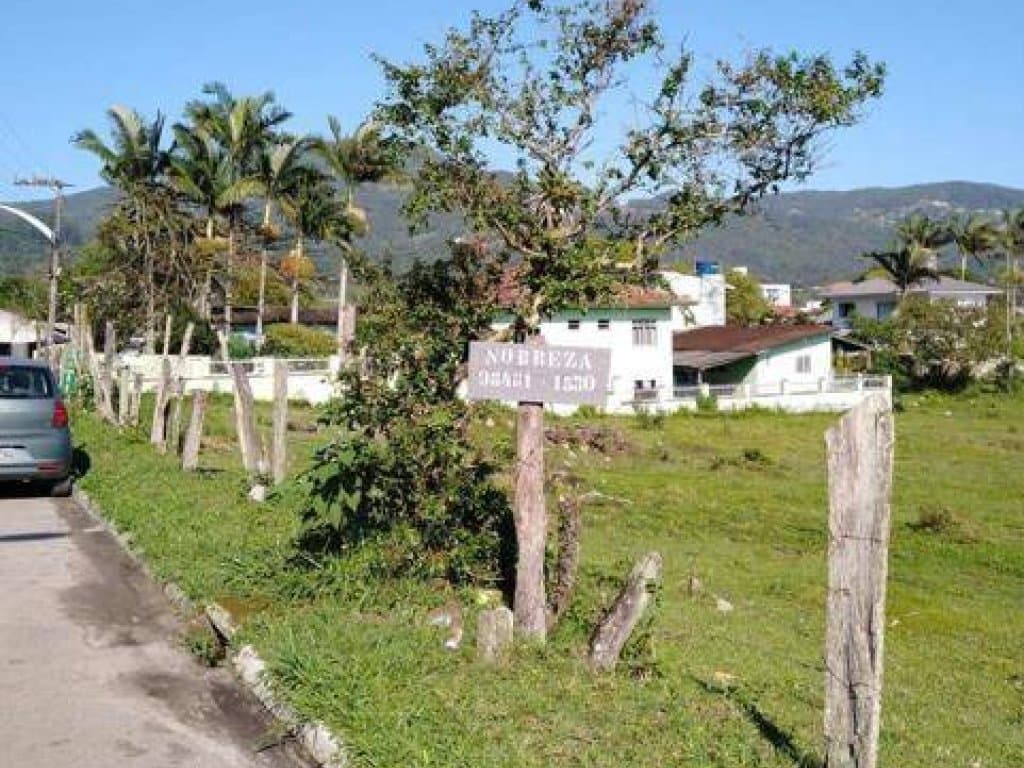 Foto 10 de 15: Terreno em leilão em Biguaçu - SC — Área 21.293 m² - Fundos - Biguaçu - SC