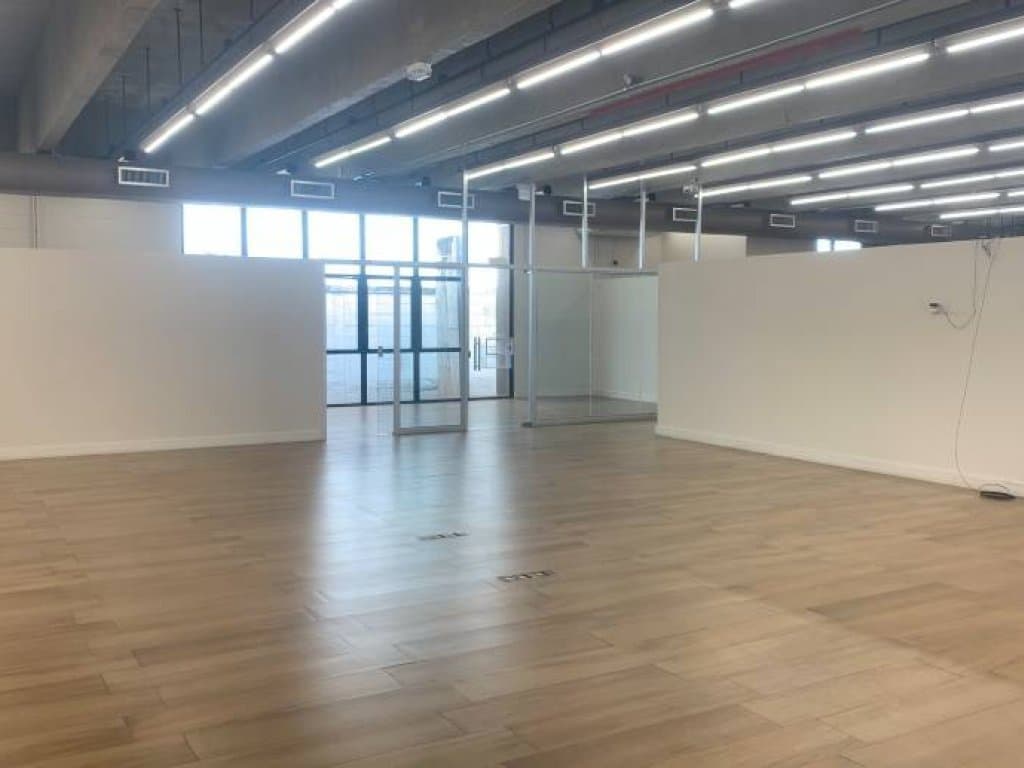 Foto 6 de 9: Comercial em leilão em General Salgado - SP, bairro Centro — Ex-Agência 752 m² - Centro - General Salgado - SP