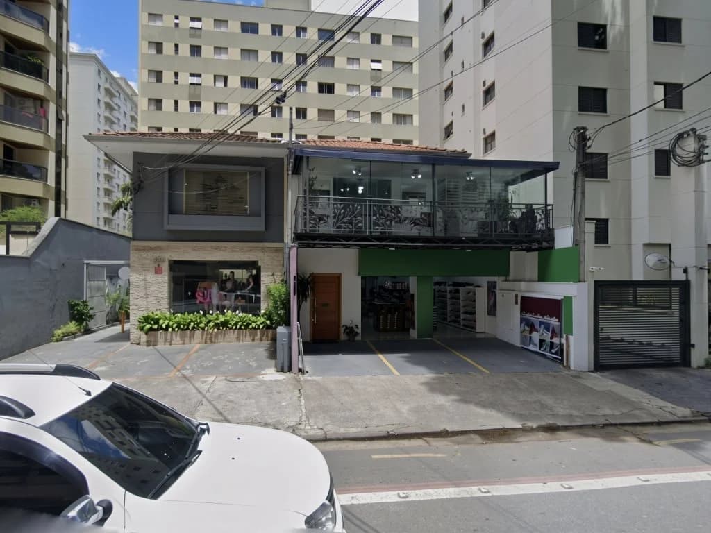 Foto 1 de 5: Comercial em leilão em São Paulo - SP, bairro Vila Uberabinha — Imóvel Comercial 328 m² (próx. á Av. Santo Amaro)  - Vila Uberabinha - São Paulo - SP