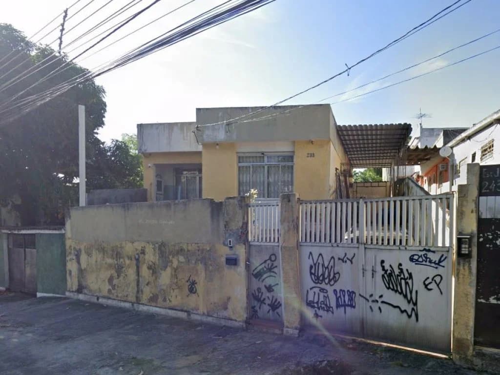 Foto 2 de 2: Casa em leilão em Rio De Janeiro - RJ, bairro Vila Valqueire — Casa 195 m² (privativa + comum) - Vila Valqueire - Rio de Janeiro - RJ
