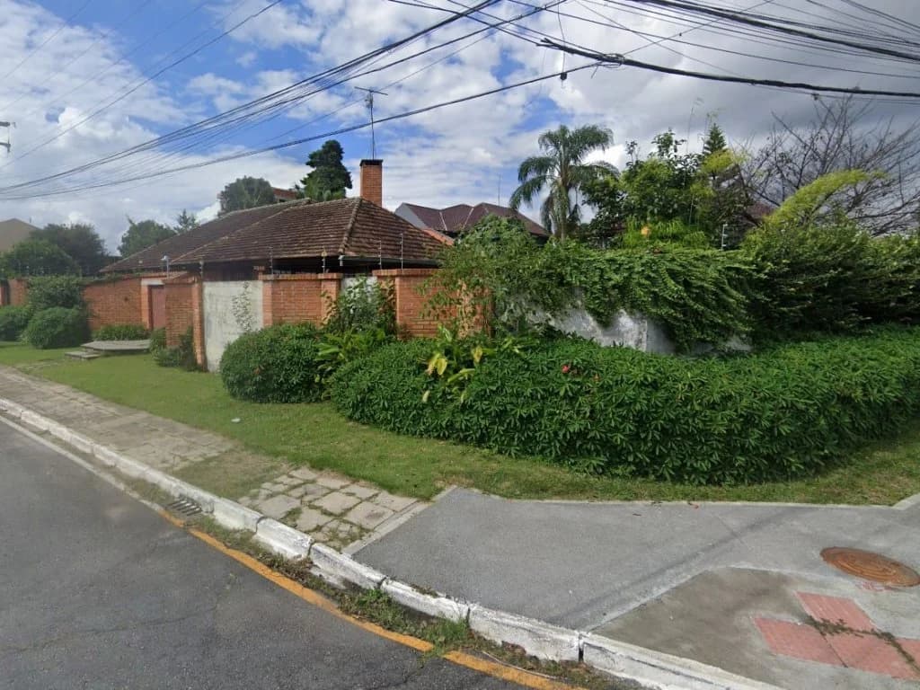Foto 2 de 2: Casa em leilão em Pinhais - PR, bairro Centro — Casa 132 m² em Terreno de 1.325 m² - Centro - Pinhais - PR