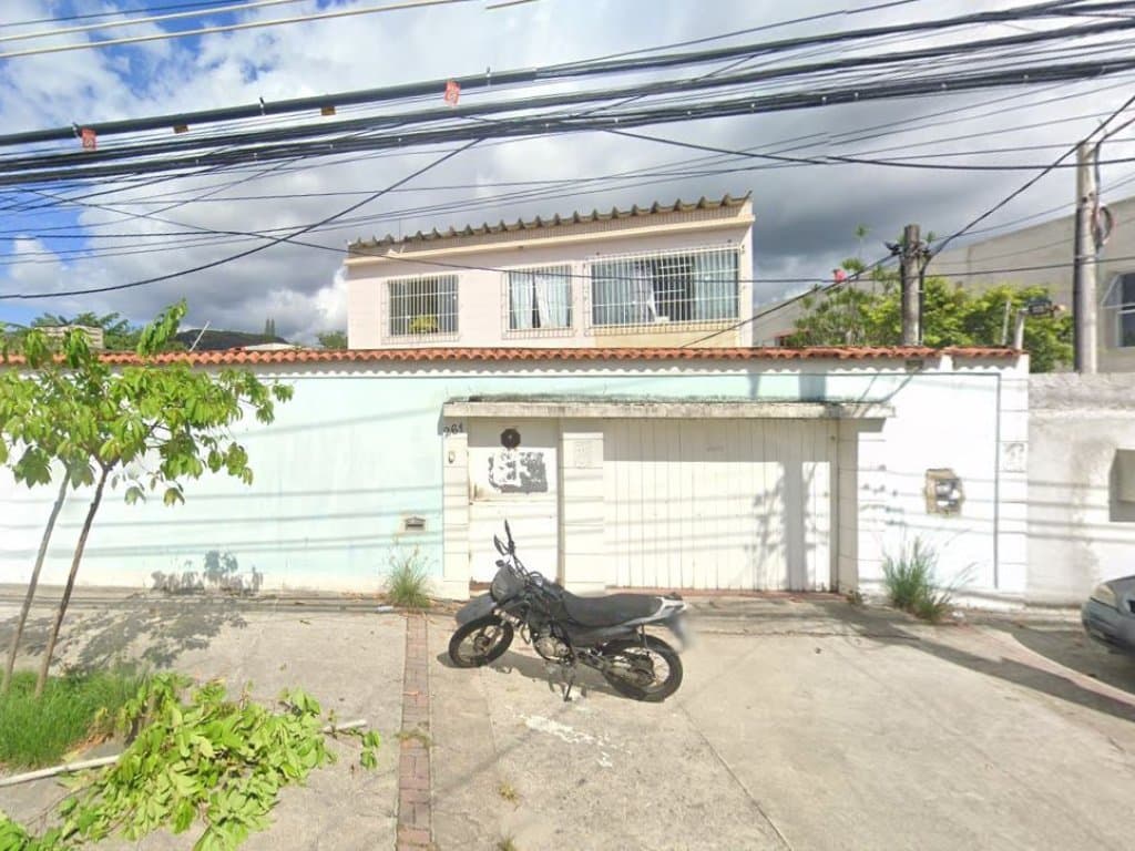 Foto 1 de 12: Casa em leilão em Rio De Janeiro - RJ, bairro Taquara — Casa 420 m² (03 vagas) - Taquara - Rio de Janeiro - RJ
