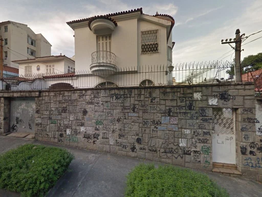 Foto 1 de 23: Casa em leilão em Rio De Janeiro - RJ, bairro Vila Isabel — Casa 374 m² - Vila Isabel - Rio de Janeiro - RJ