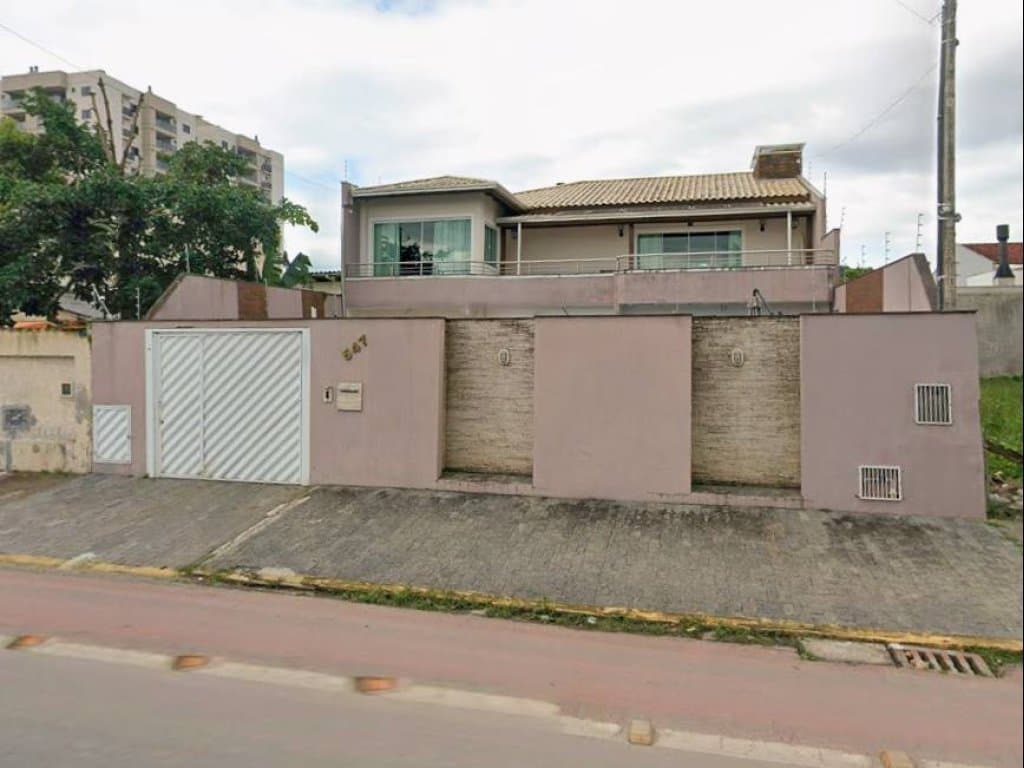Foto 1 de 3: Casa em leilão em Camboriú - SC, bairro Tabuleiro — Casa 309 m² - Taboleiro - Camboriú - SC