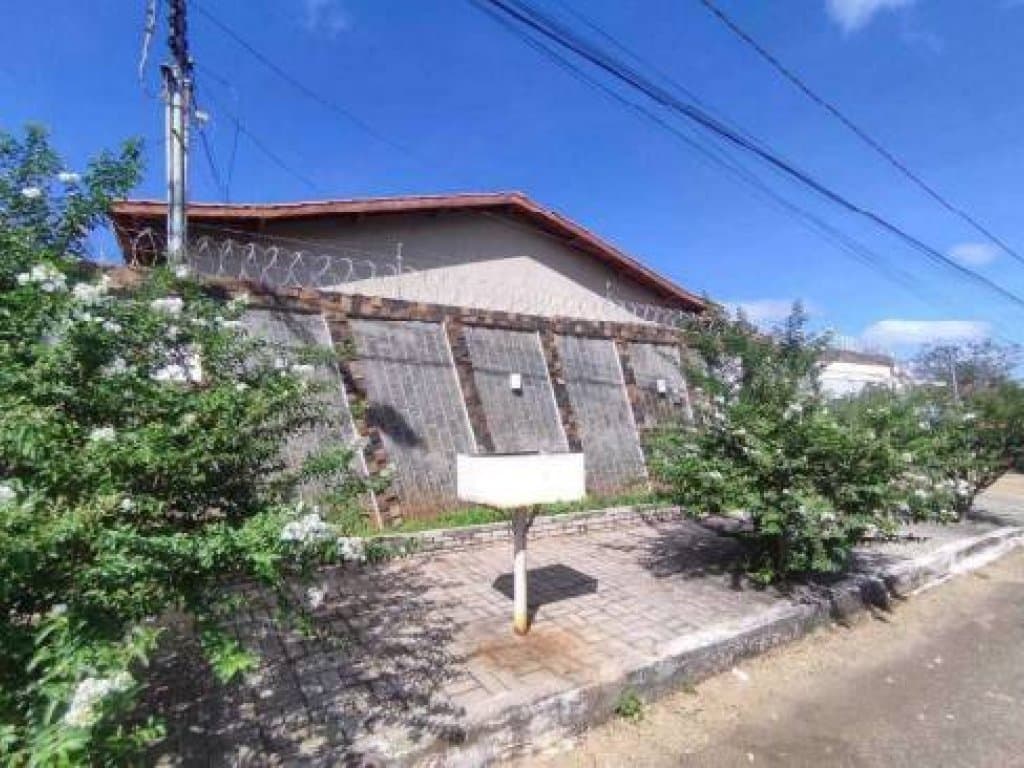 Foto 4 de 29: Casa em leilão em Edéia - GO, bairro Setor Alegrete — Casa 380 m² - Setor Alegrete - Edéia - GO
