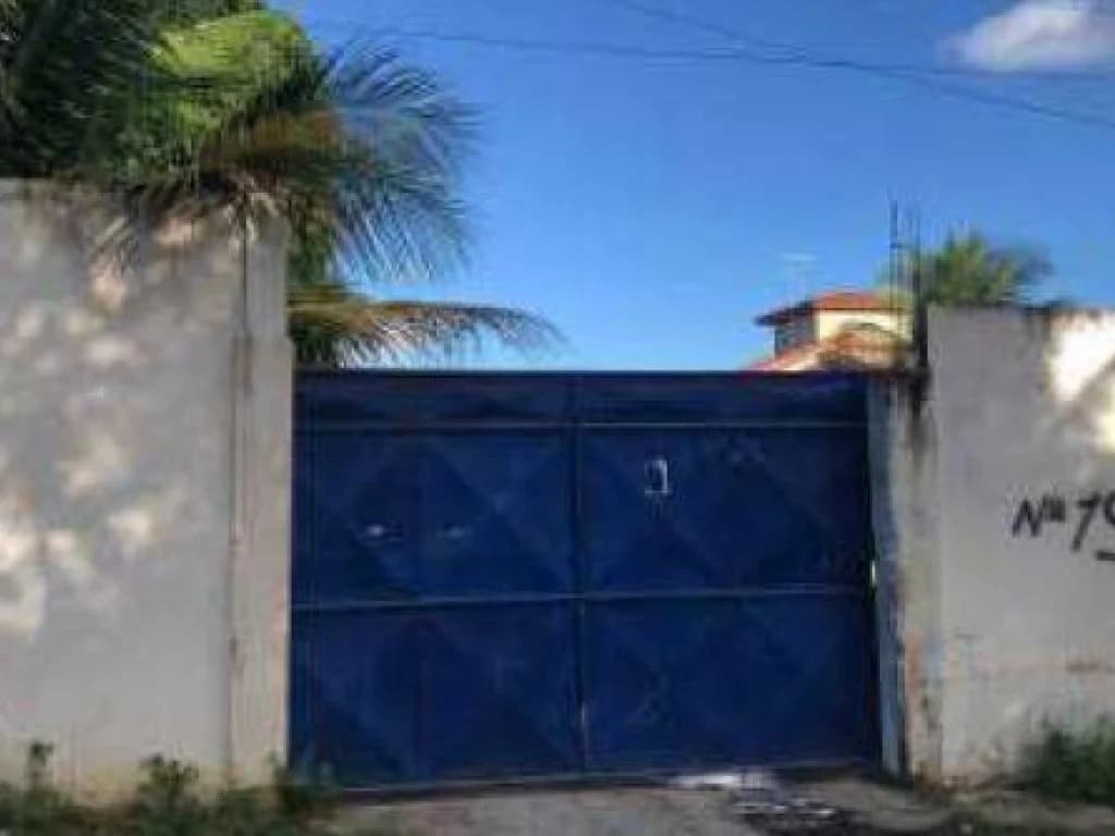 Foto 1 de 19: Casa em leilão em Camaçari - BA, bairro Monte Gordo — Casa 389 m² - Monte Gordo - Camaçari - BA