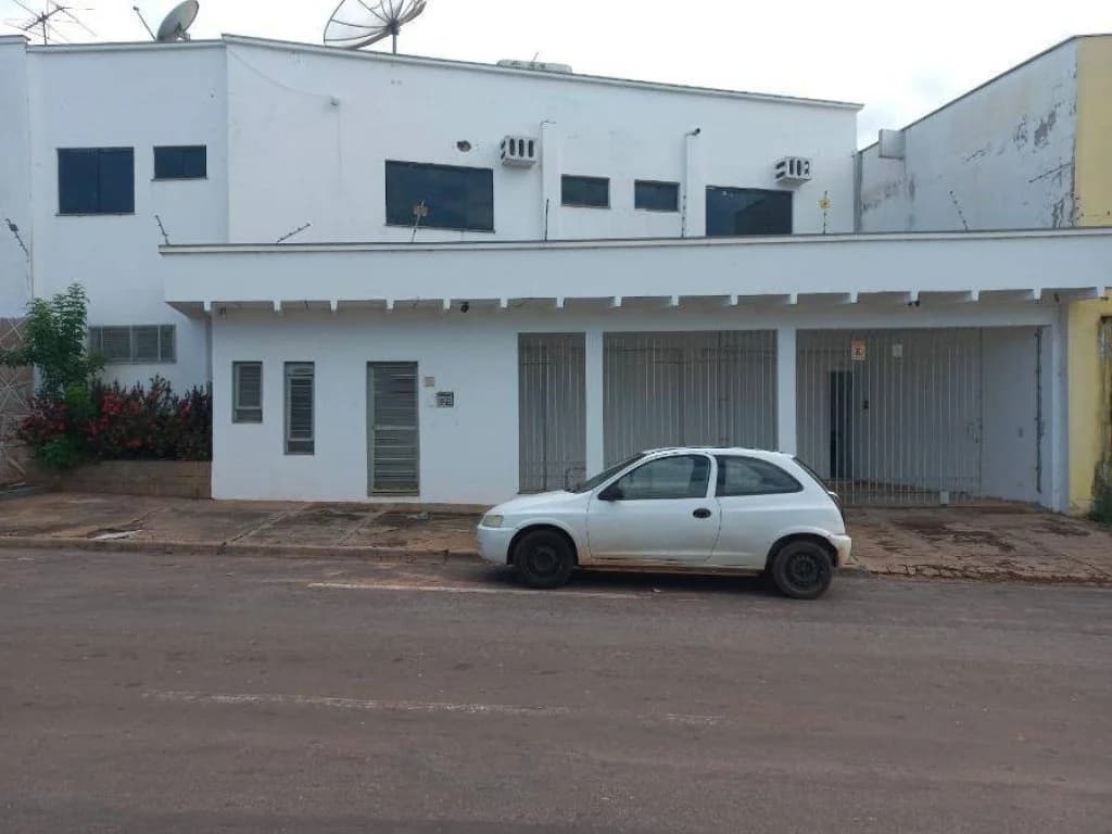 Foto 1 de 28: Casa em leilão em Rondonópolis - MT, bairro Vila Birigui — Casa 242 m² - Vila Birigui - Rondonópolis - MT
