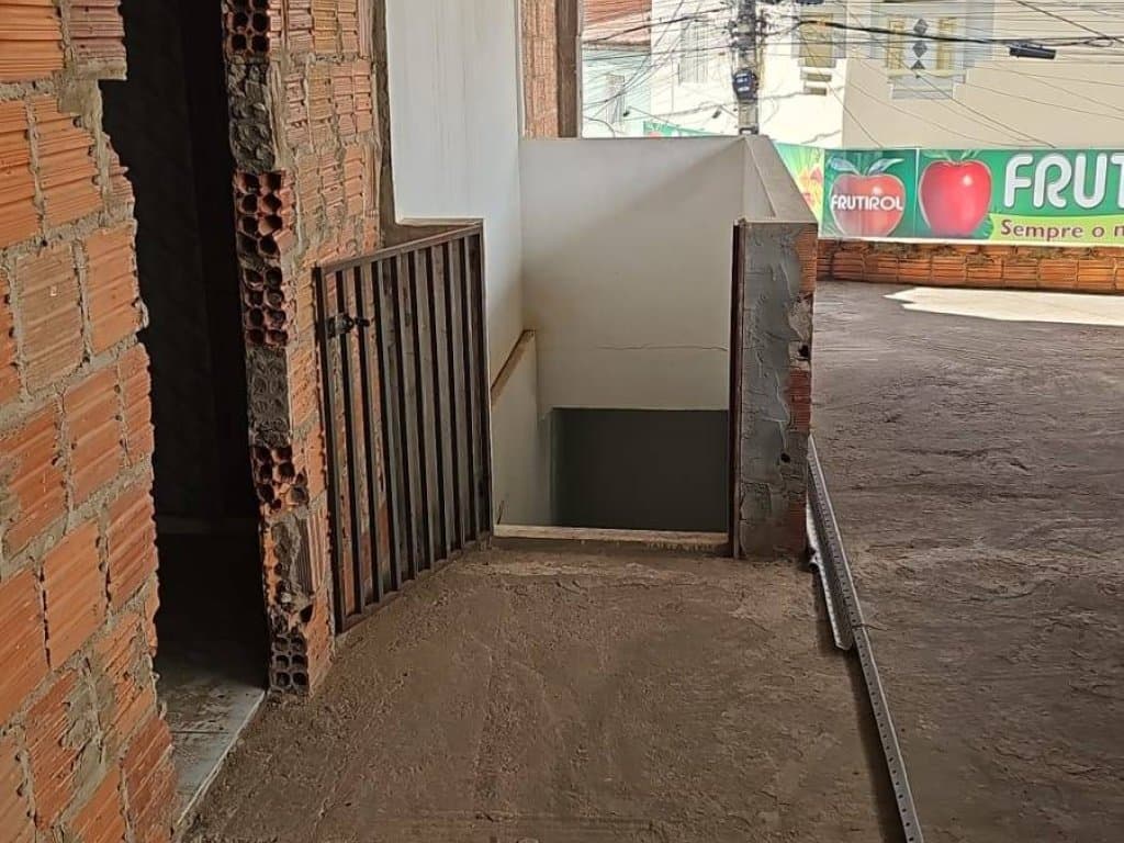 Foto 31 de 33: Casa em leilão em Irecê - BA, bairro São José — Casa 193 m² - São José - Irecê - BA