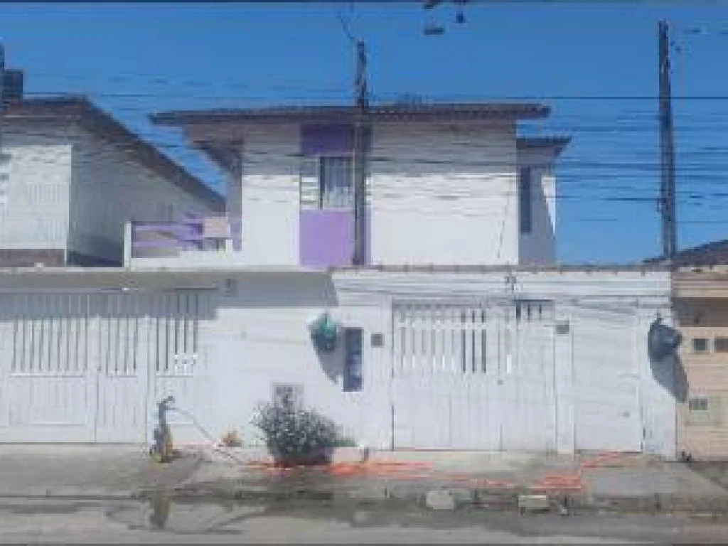 Foto 1 de 11: Casa em leilão em São Vicente - SP, bairro Samarita — Casa 97 m² - Samarita - São Vicente - SP