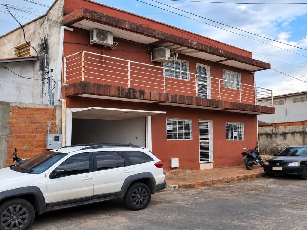 Comercial em leilão em Jaraguá - GO, bairro Jardim Objetivo — Galpão 473 m² - Jaraguá-GO - Rua 13 de Maio, 101 - Jardim Objetivo