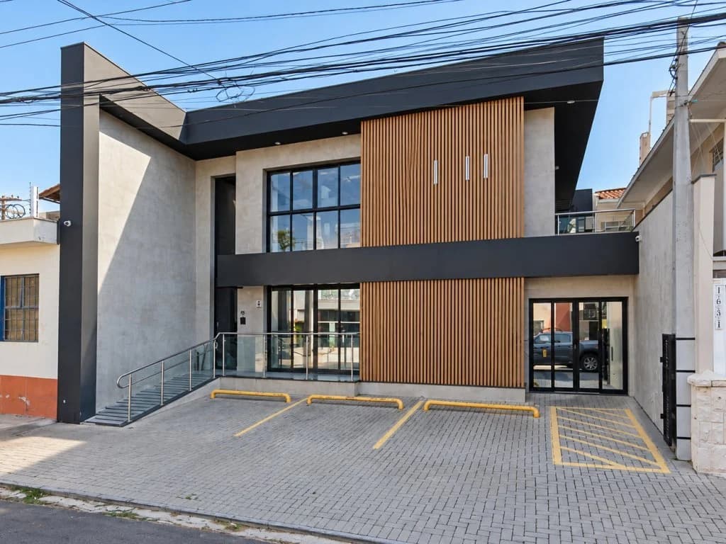 Casa em leilão em São Carlos - SP, bairro Centro — Casa em Terreno de 279 m² - Centro - São Carlos - SP