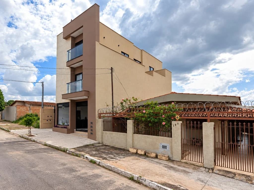 Foto 3 de 3: Apartamento em leilão em Lagoa Da Prata - MG, bairro Santa Eugênia — Apartamento 78 m² (02 vagas) - Santa Eugênia - Lagoa da Prata - MG