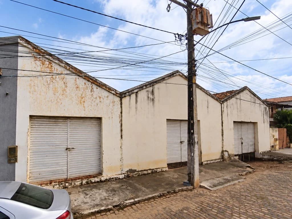 Foto 2 de 3: Comercial em leilão em Santa Inês - BA, bairro Centro — Imóvel Comercial com Área de 3.125 m² - Centro - Santa Inês - BA