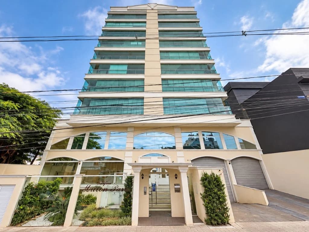 Apartamento em leilão em Cascavel - PR, bairro Centro — Apartamento 125 m² - Cascavel-PR - Rua Pio XII, 2.960 - Centro