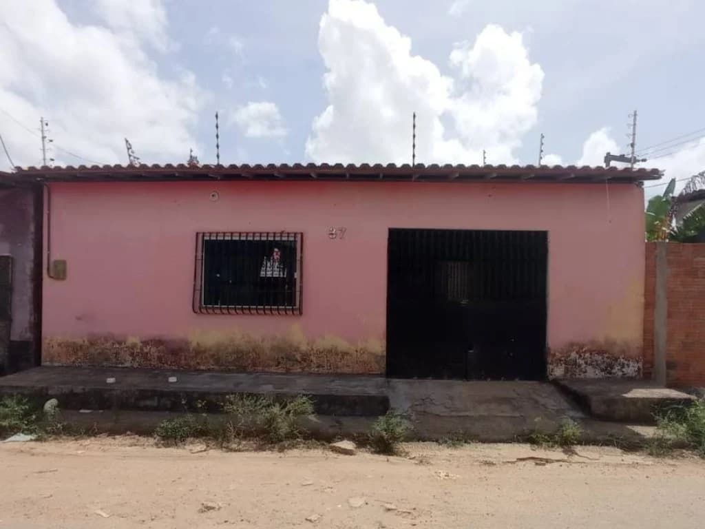 Foto 1 de 25: Casa em leilão em São Luís - MA, bairro Jardim São Raimundo — Casa 80 m² - Pontal da Ilha - São Luís - MA