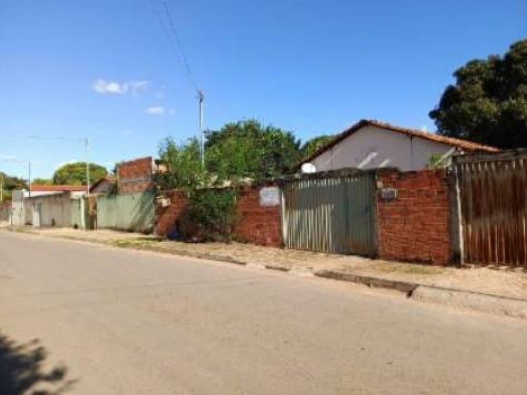Foto 18 de 31: Casa em leilão em Arinos - MG, bairro Rutilante — Casa 91 m² - Rutilante - Urucuia - MG