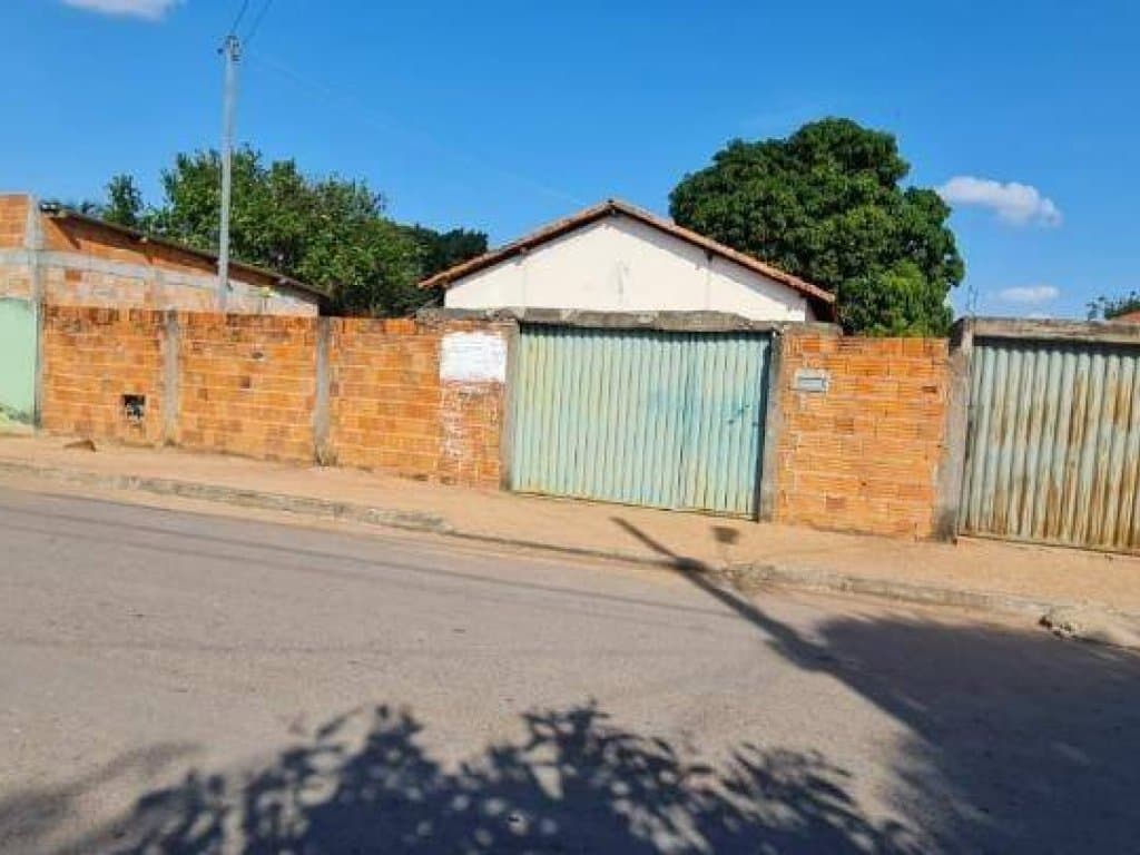 Foto 12 de 31: Casa em leilão em Arinos - MG, bairro Rutilante — Casa 91 m² - Rutilante - Urucuia - MG