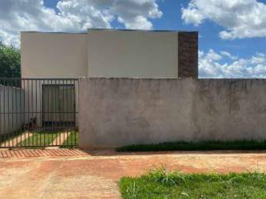 Foto 1 de 14: Casa em leilão em Sinop - MT, bairro Jardim Viena — Casa 57 m² - Jardim Viena - Sinop - MT