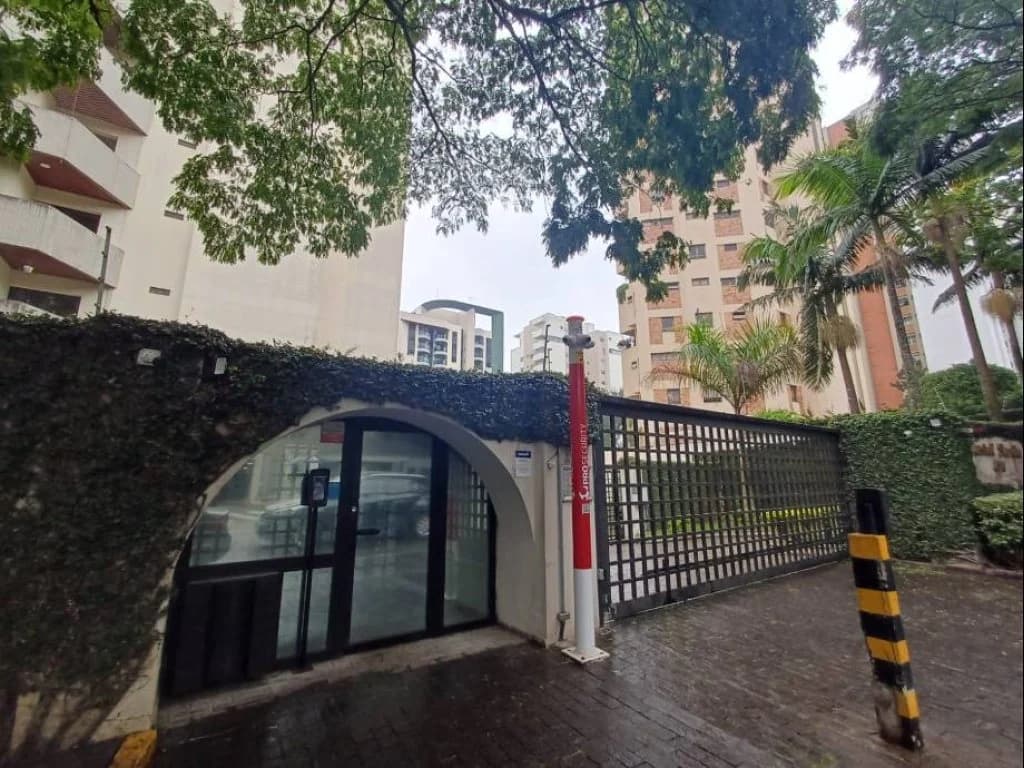 Foto 26 de 28: Apartamento em leilão em São Paulo - SP, bairro Morumbi — Apartamento 295 m² (04 vagas) - Morumbi - São Paulo - SP