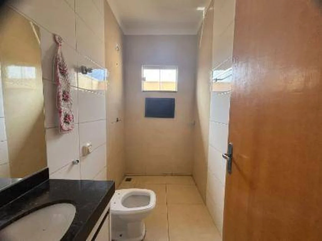 Foto 8 de 26: Casa em leilão em Catalão - GO, bairro Setor Aeroporto — Casa, Padrão, 1 Vaga(S) de Garagem