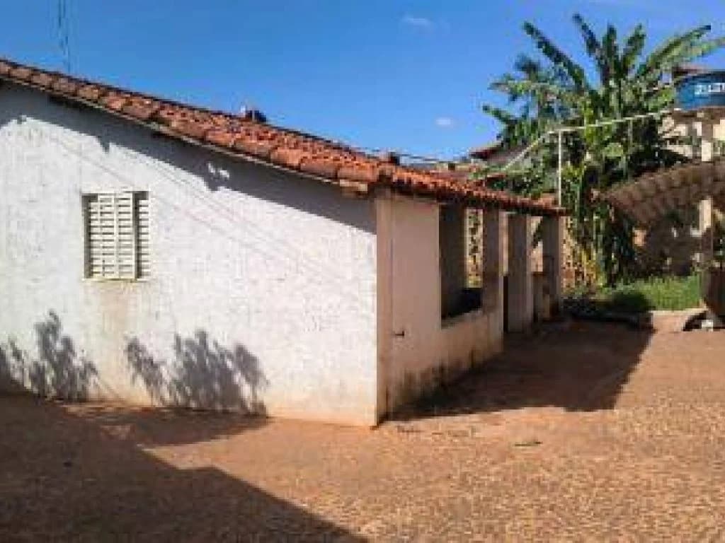 Foto 3 de 27: Casa em leilão em Ituiutaba - MG, bairro Lagoa Azul Ii — Casa, Padrão, 0 Vaga(S) de Garagem
