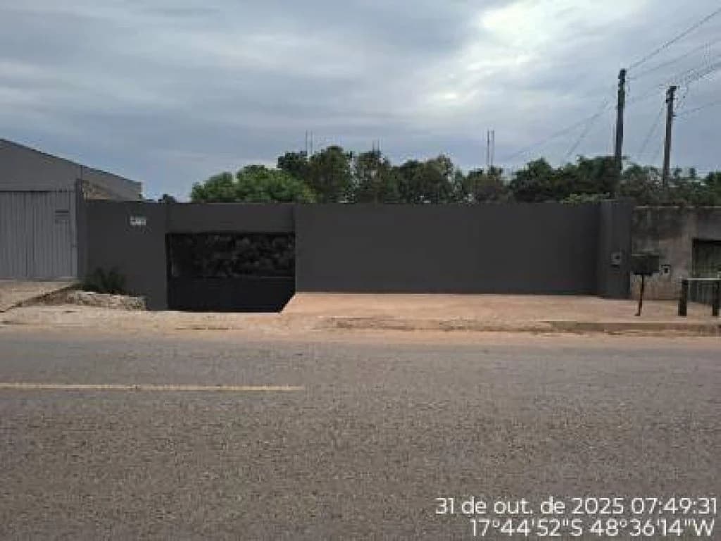 Foto 1 de 15: Casa em leilão em Caldas Novas - GO — Casa, Padrão, 0 Vaga(S) de Garagem