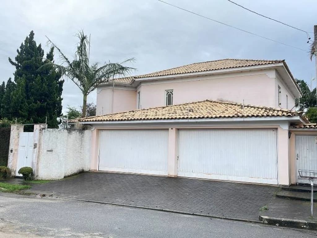 Foto 1 de 9: Casa em leilão em São Paulo - SP, bairro Interlagos — Casa, Padrão, 0 Vaga(S) de Garagem