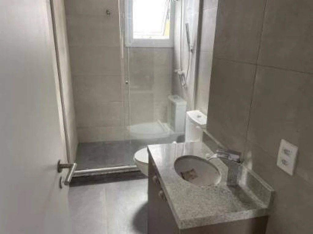 Foto 8 de 15: Apartamento em leilão em Porto Alegre - RS, bairro Menino Deus — Apartamento, Padrão, 0 Vaga(S) de Garagem