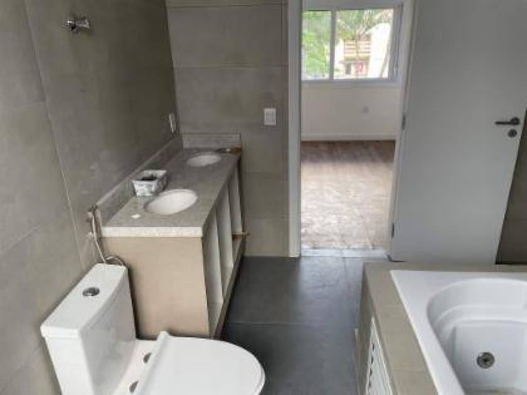 Foto 6 de 15: Apartamento em leilão em Porto Alegre - RS, bairro Menino Deus — Apartamento, Padrão, 0 Vaga(S) de Garagem