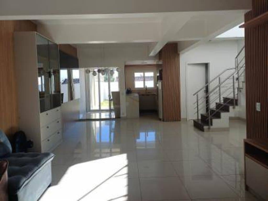 Foto 12 de 15: Casa em leilão em Alvorada - RS, bairro Jardim Algarve — Casa, Padrão, 1 Vaga(S) de Garagem