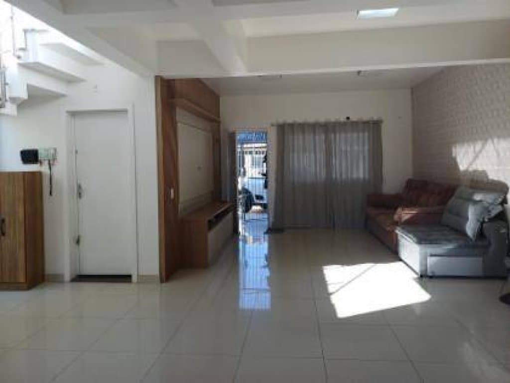 Foto 8 de 15: Casa em leilão em Alvorada - RS, bairro Jardim Algarve — Casa, Padrão, 1 Vaga(S) de Garagem