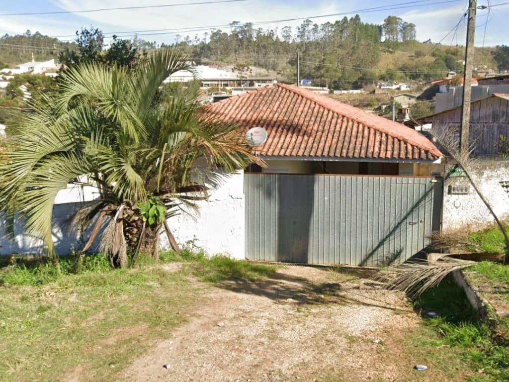 Foto 1 de 17: Casa em leilão em Colombo - PR, bairro Gabirobal — Casa 185 m² - Gabirobal - Colombo - PR