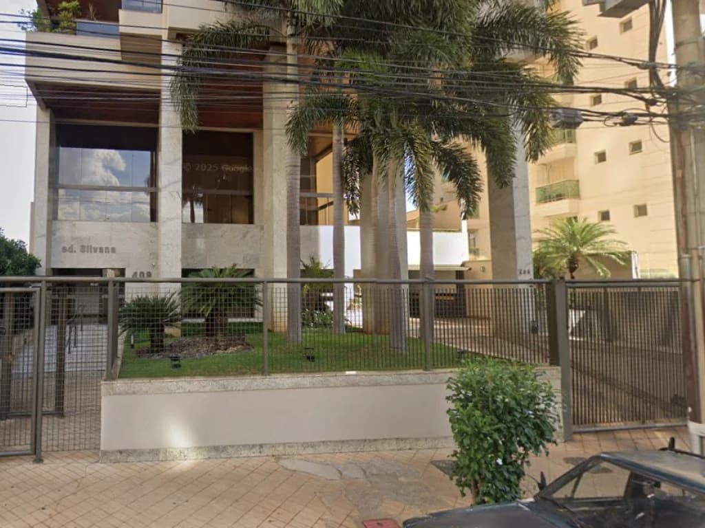 Foto 2 de 3: Apartamento em leilão em Uberlândia - MG, bairro Tabajaras — Apartamento 271 m² (02 vagas) - Tabajaras - Uberlândia - MG