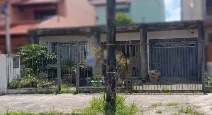 Foto 4 de 8: Casa em leilão em Porto Alegre - RS, bairro Jardim Botânico — Casa | Porto Alegre/RS
