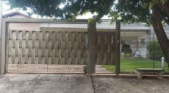 Foto 1 de 4: Casa em leilão em Coxim - MS, bairro Centro — Casa | Coxim/MS