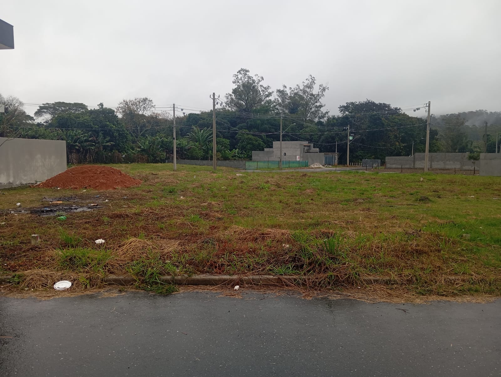 Foto 3 de 4: Terreno em leilão em Mogi Das Cruzes - SP, bairro Botujuru — Terreno/Lote | Mogi das Cruzes/SP