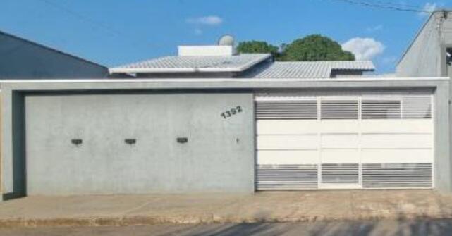 Foto 1 de 4: Casa em leilão em Presidente Médici - RO, bairro Centro — Casa | Presidente Médici/RO