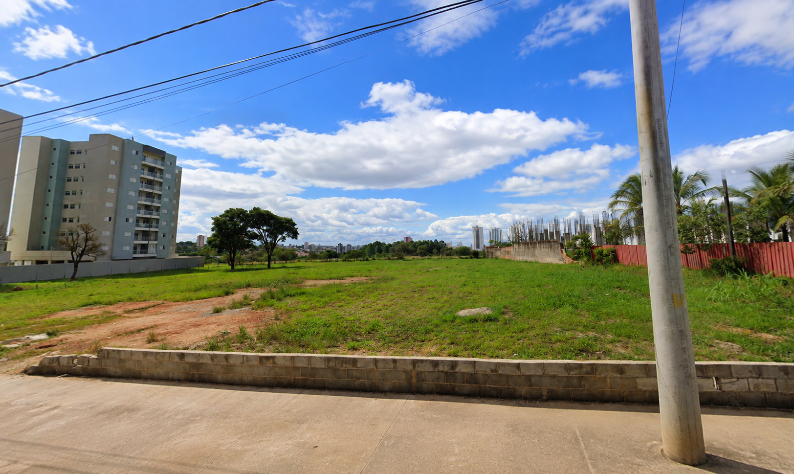 Foto 1 de 4: Terreno em leilão em Sorocaba - SP, bairro Vossoroca — Terreno/Lote | Sorocaba/SP