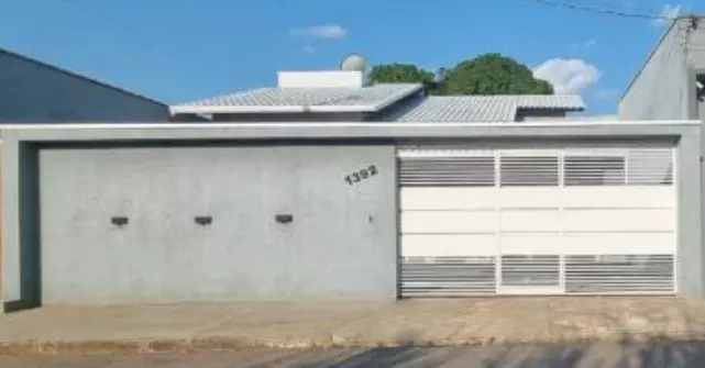 Foto 1 de 4: Casa em leilão em Presidente Médici - RO, bairro Centro — Casa | Presidente Médici/RO