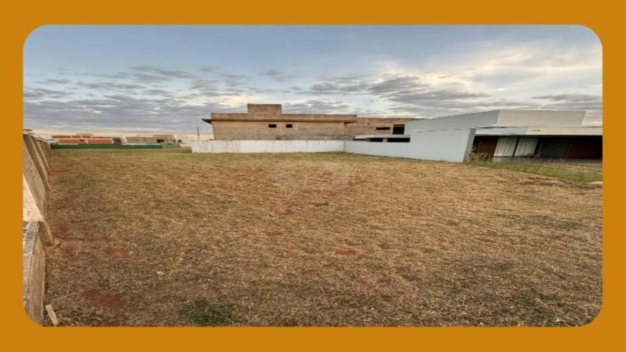 Terreno em leilão em Rio Branco - AC — Lote terra urbano n. 15, Quadra 50, situado no Loteamento Jaguar, Rio Branco/AC, com 300m², frente com a Rua Garça