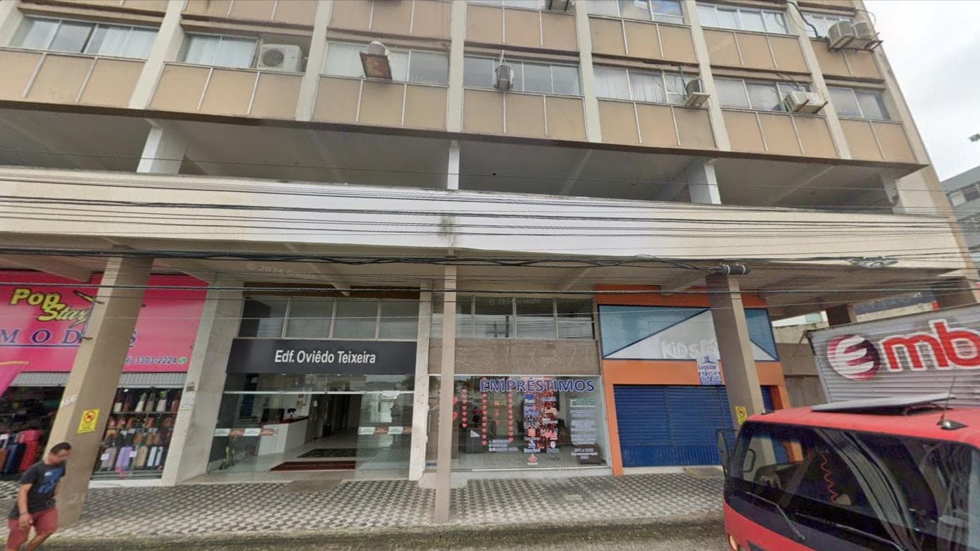 Comercial em leilão em Aracaju - SE — Sala Comercial n. 412, Na avenida Rio branco