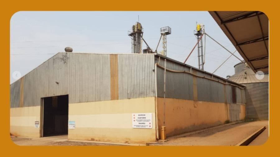 Foto 1 de 2: Comercial em leilão em Itapeva - SP, bairro Caputera — 50% DO IMOVEL NA RUA JOSÉ GRECCO, N. 191, BAIRRO CAPUTERA, ITAPEVA/SP. CONTENDO GALPÃO DE 1.250,33M², SILO DE ARMAZENAGEM DE 145,27M², REFEITORIO E OUTRAS BENFEITORIAS.__