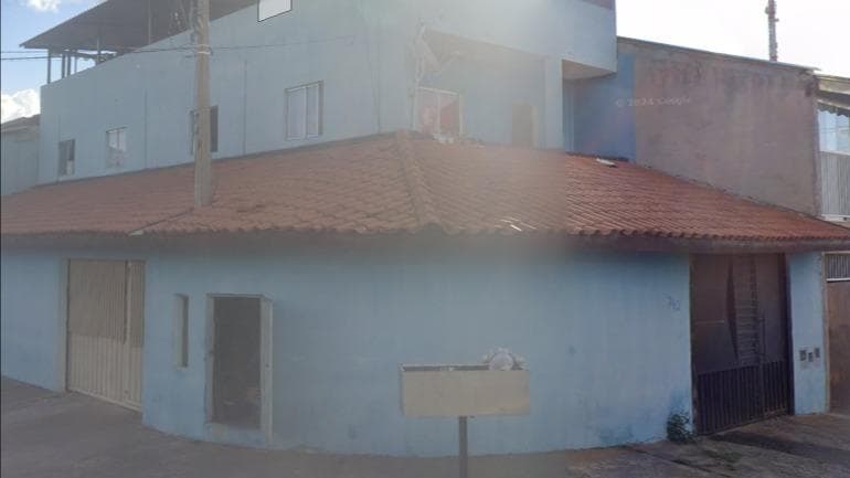 Casa em leilão em Araraquara - SP, bairro Jardim Imperial — CASA - Av Roberto Jose Fiore, n.742, Jardim Imperial