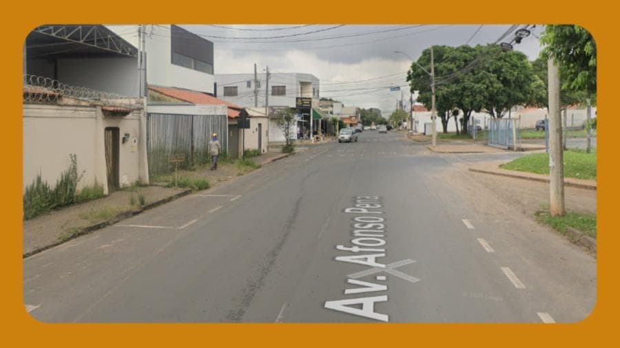 Foto 1 de 2: Imóvel em leilão em Uberlândia - MG, bairro Umuarama — IMÓVEL SITUADO NA AVENIDA AFONSO PENA N°4.814, NO MUNICÍPIO DE UBERLÂNDIA/MG.__
