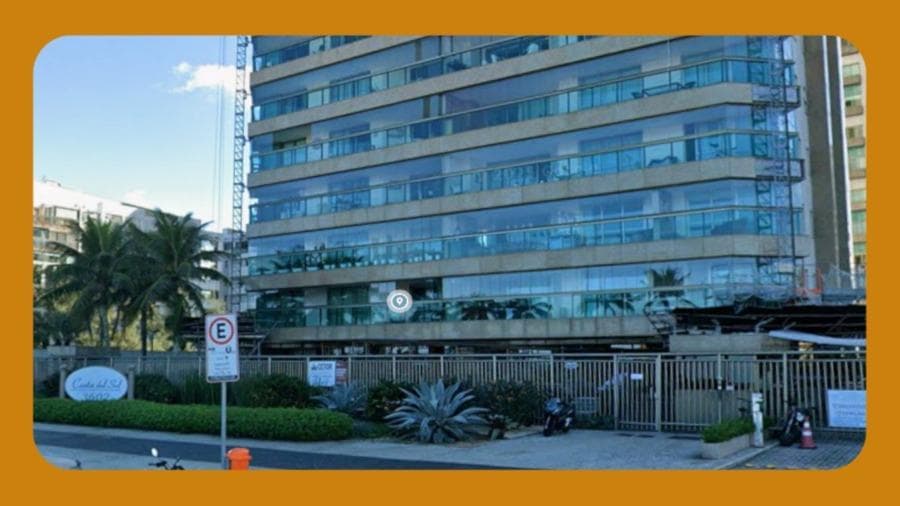 Foto 1 de 2: Apartamento em leilão em Rio De Janeiro - RJ, bairro Barra da Tijuca — APARTAMENTO 202, SITUADO NA AV. LUCIO COSTA, N°3602, BARRA DA TIJUCA, RIO DE JANEIRO/RJ. __ OBSERVAR SE O ANÚNCIO SE REFERE AO BEM TODO OU A PARTE DESTE.