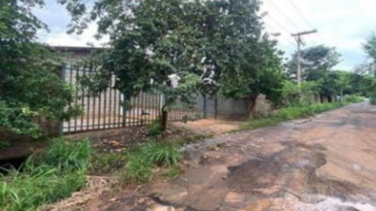 Terreno em leilão em Rio Verde - GO, bairro Jardim Presidente — EXCELENTE TERRENO COM 4.027M2 EM RIO VERDE - GO.