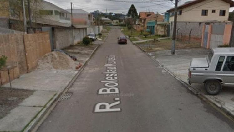 Imóvel em leilão em Curitiba - PR, bairro Mossunguê — EXCELENTE IMÓVEL RES NO MOSSUNGUÊ EM CURITIBA - PR.